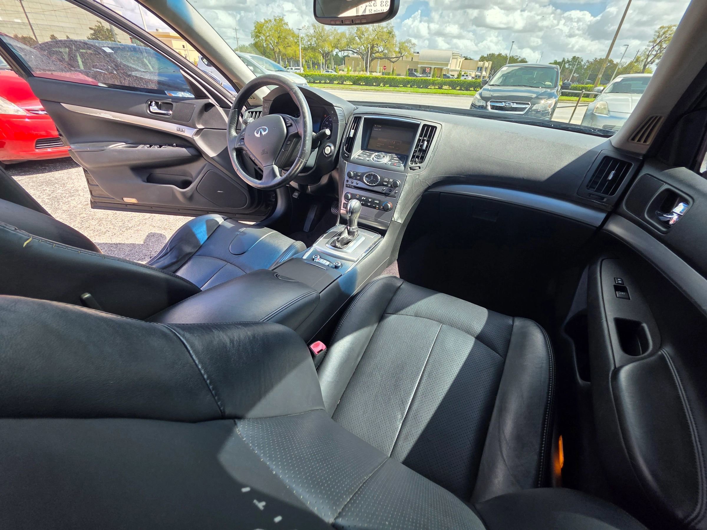 Used 2012 INFINITI G37 Journey w/ Premium Pkg image 18