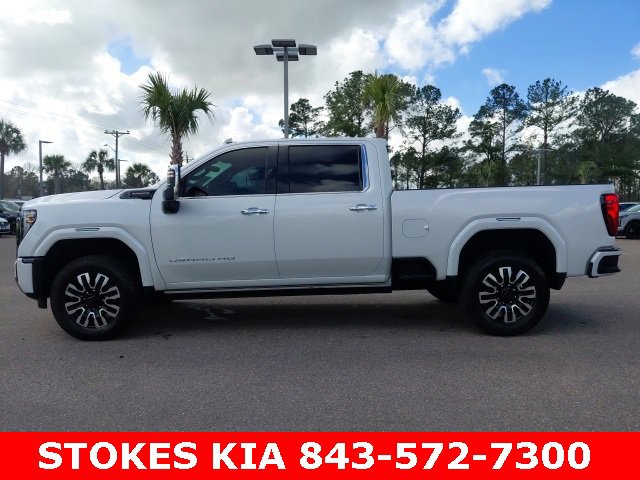 Used 2024 GMC Sierra 3500 Denali Ultimate image 8