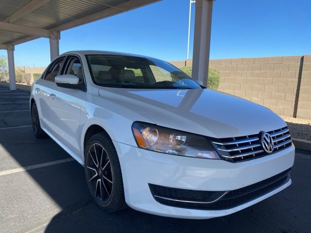 Used 2013 Volkswagen Passat TDI SE image 4