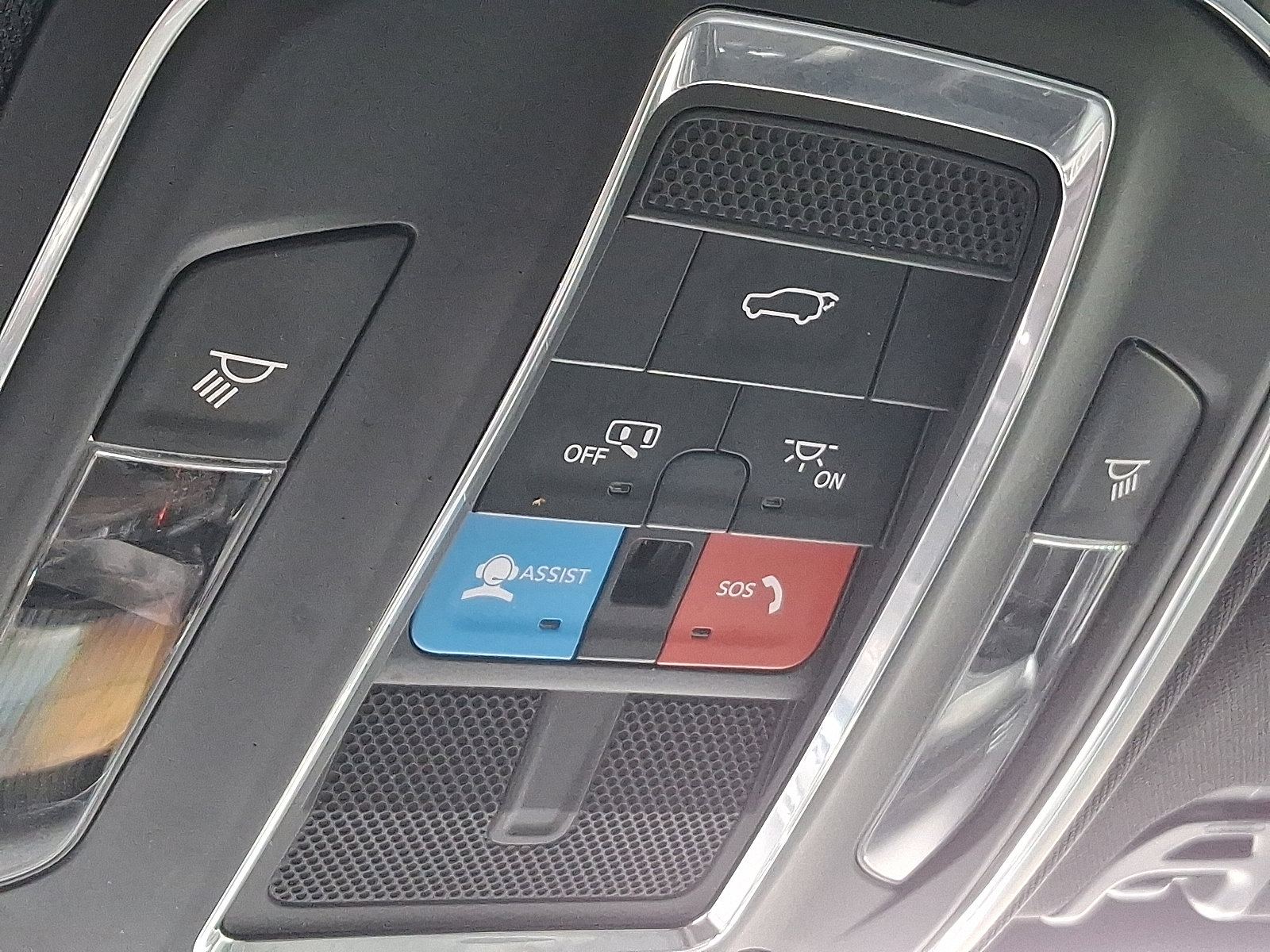 Used 2024 Jeep Wagoneer L Series II w/ Flexible Seating Group image 24