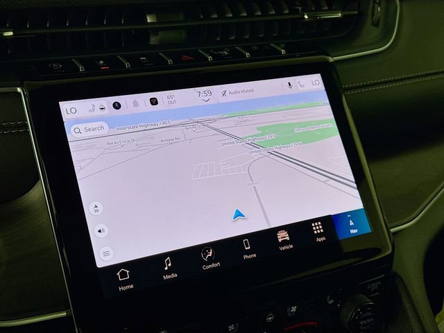 New 2025 Jeep Grand Cherokee Limited w/ Luxury Tech Group II image 16