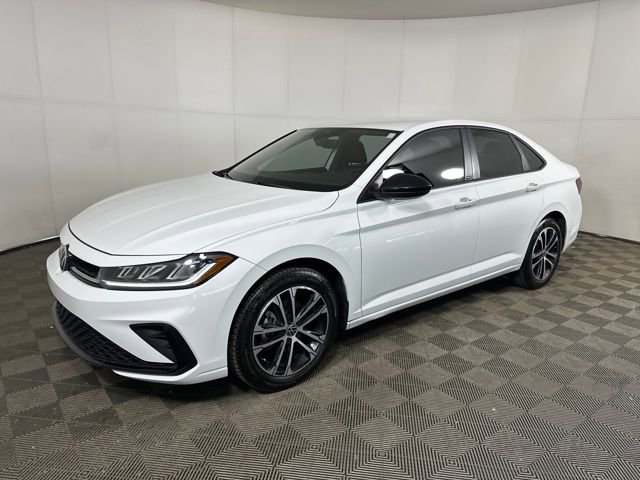 Used 2025 Volkswagen Jetta Sport image 7