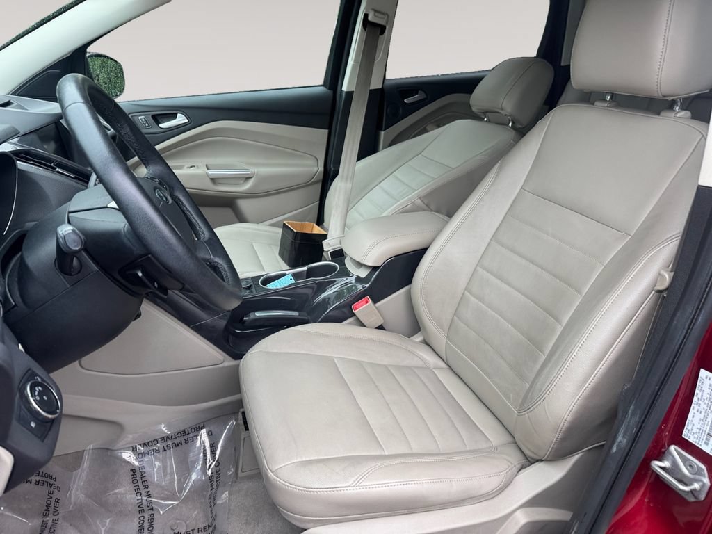 Used 2014 Ford Escape Titanium FWD image 9