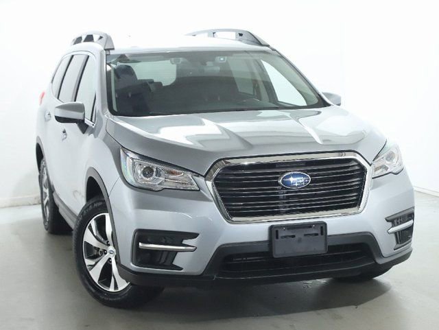 Used 2022 Subaru Ascent Premium w/ Convenience Package image 2