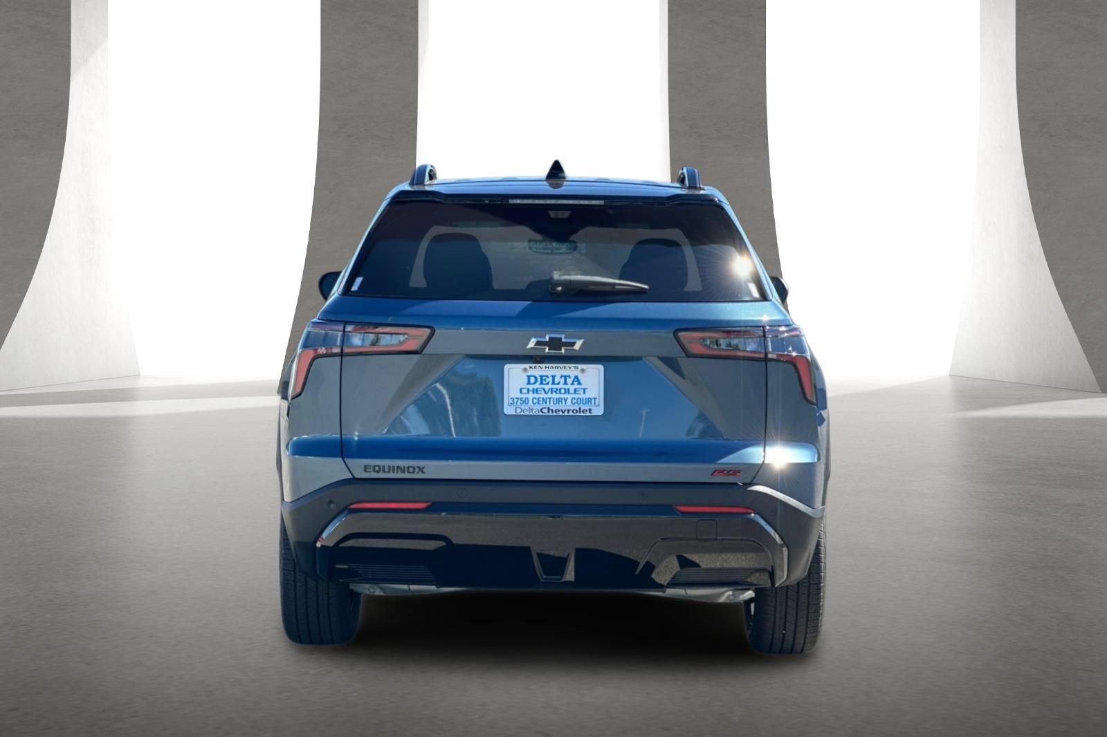 New 2026 Chevrolet Equinox RS w/ Safety and Technology Package FWD image 5