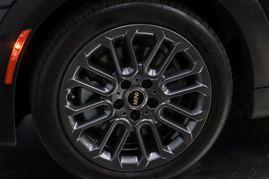 Used 2026 MINI Cooper 4-Door Hardtop FWD image 8