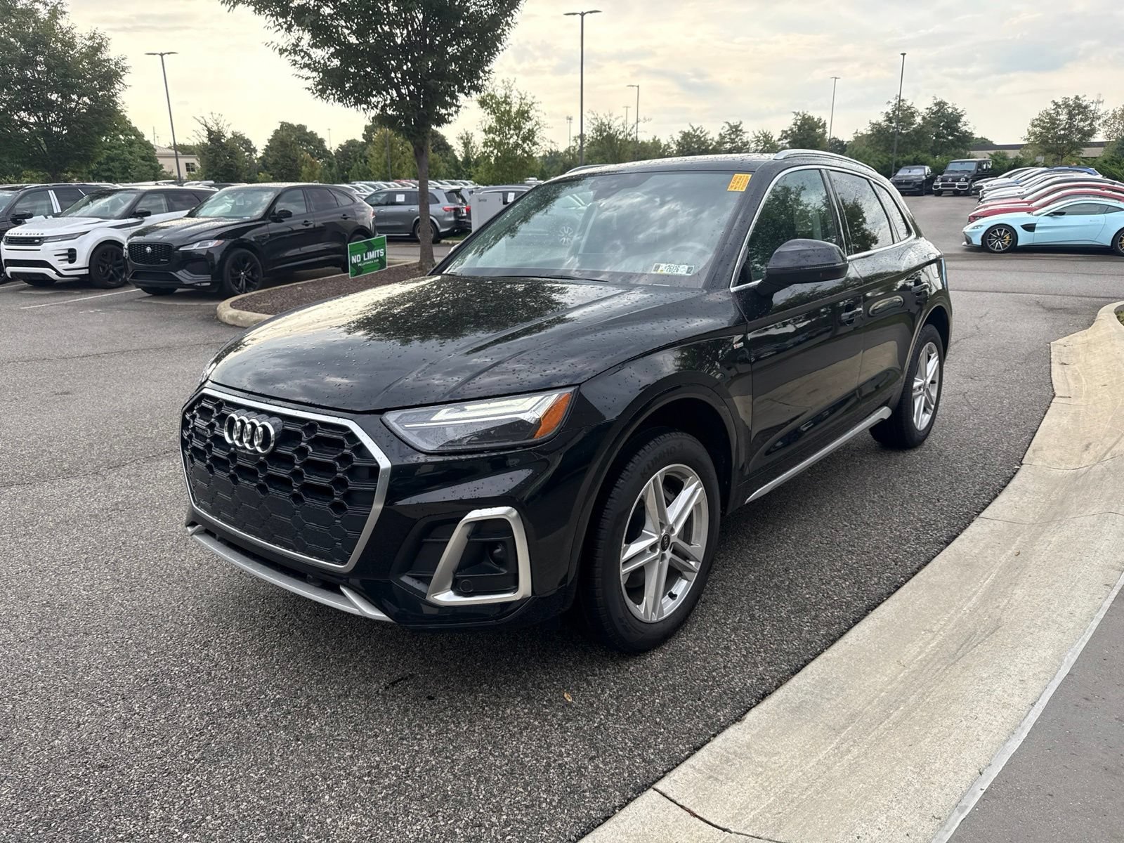 Used 2024 Audi Q5 e Premium Plus