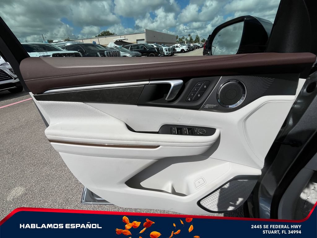 New 2026 Buick Enclave Avenir w/ Super Cruise Package AWD/4WD image 24