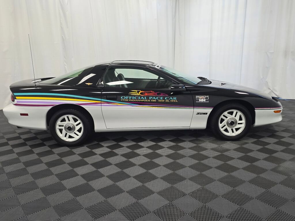 Used 1993 Chevrolet Camaro Z28 image 6