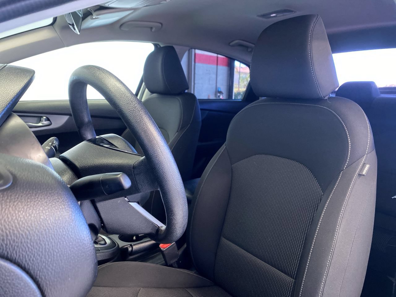 Used 2020 Kia Forte LXS FWD image 19