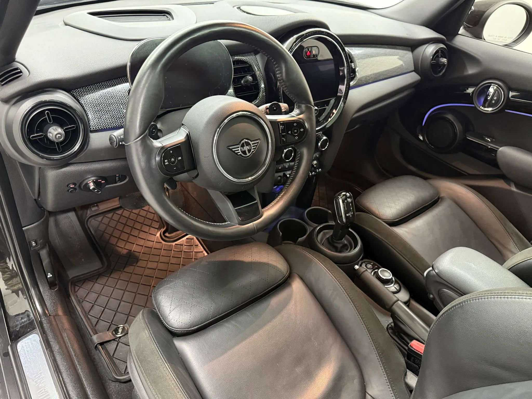 Used 2022 MINI Cooper S image 19