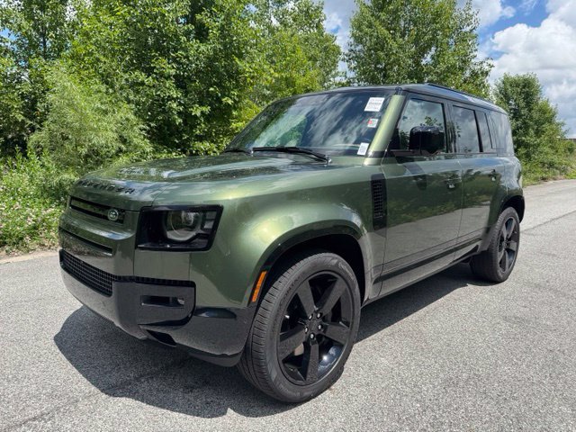 New 2026 Land Rover Defender 110 X-Dynamic SE AWD/4WD image 1