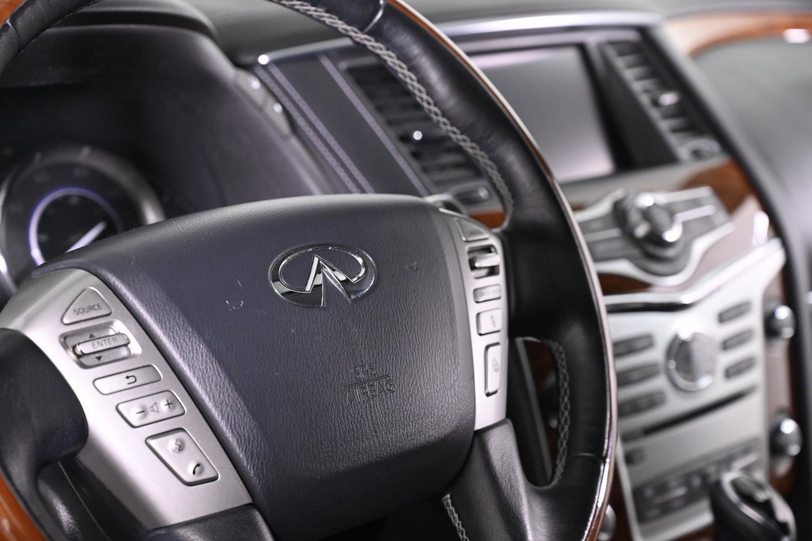 Used 2018 INFINITI QX80 4WD w/ Driver Assistance Package image 13