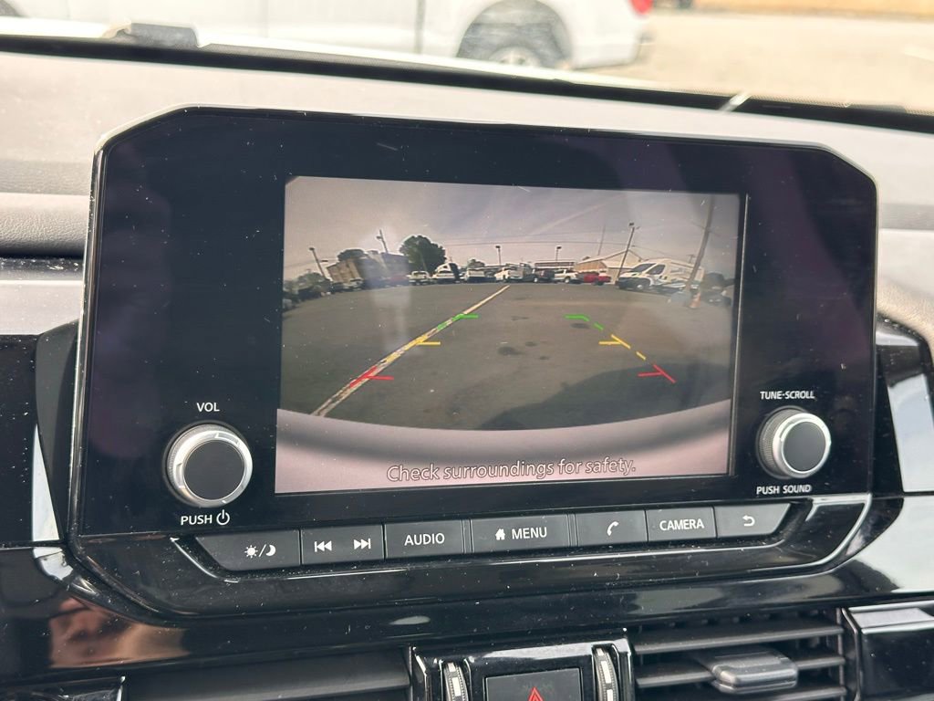 Used 2025 Nissan Pathfinder SV AWD/4WD image 5