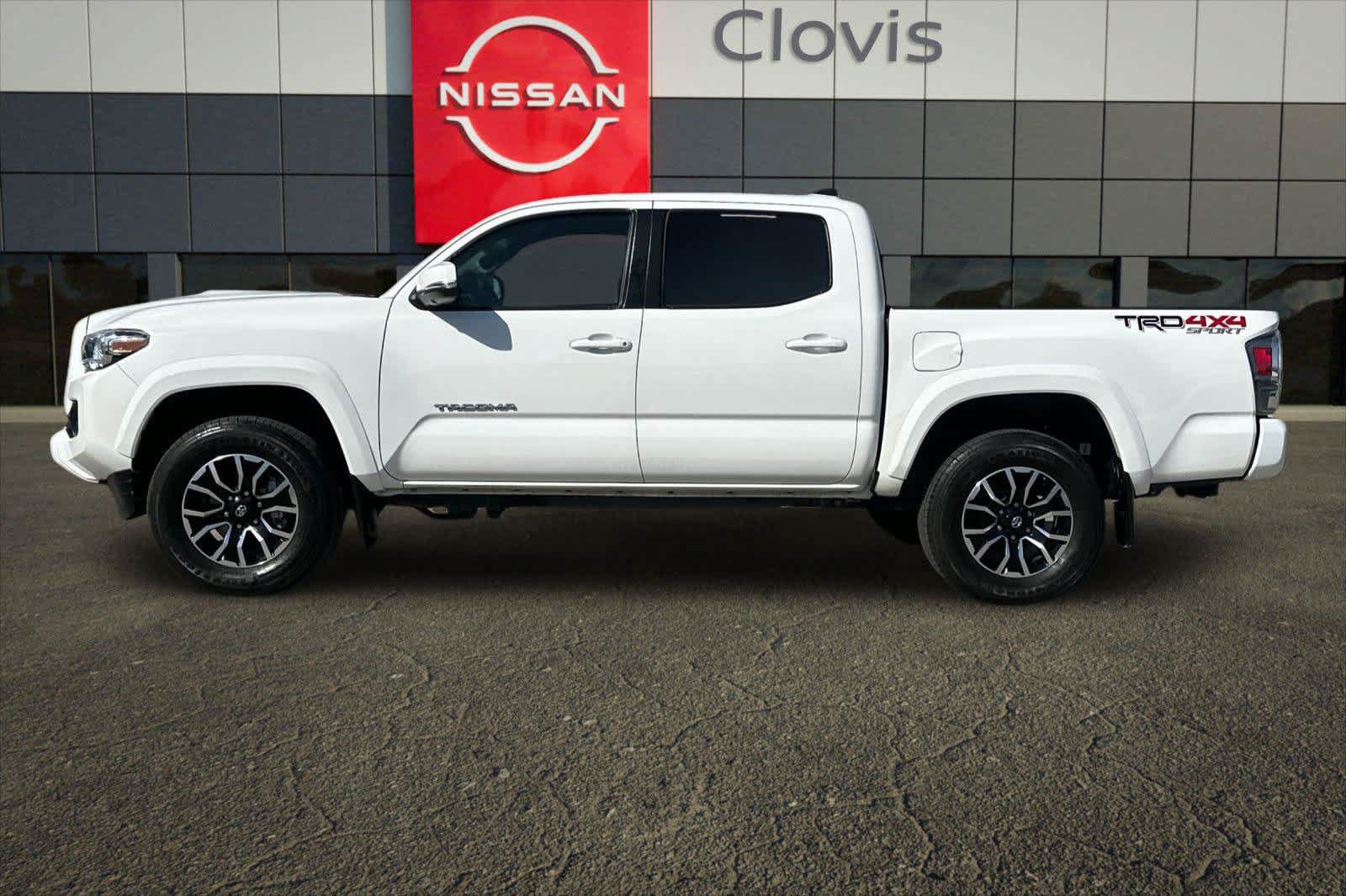 Used 2023 Toyota Tacoma TRD Sport w/ Advanced Technology Package AWD/4WD image 3