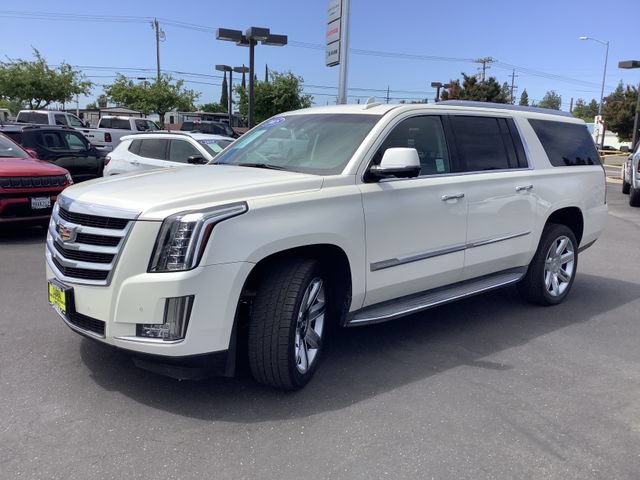 Used 2015 Cadillac Escalade ESV Luxury RWD image 5