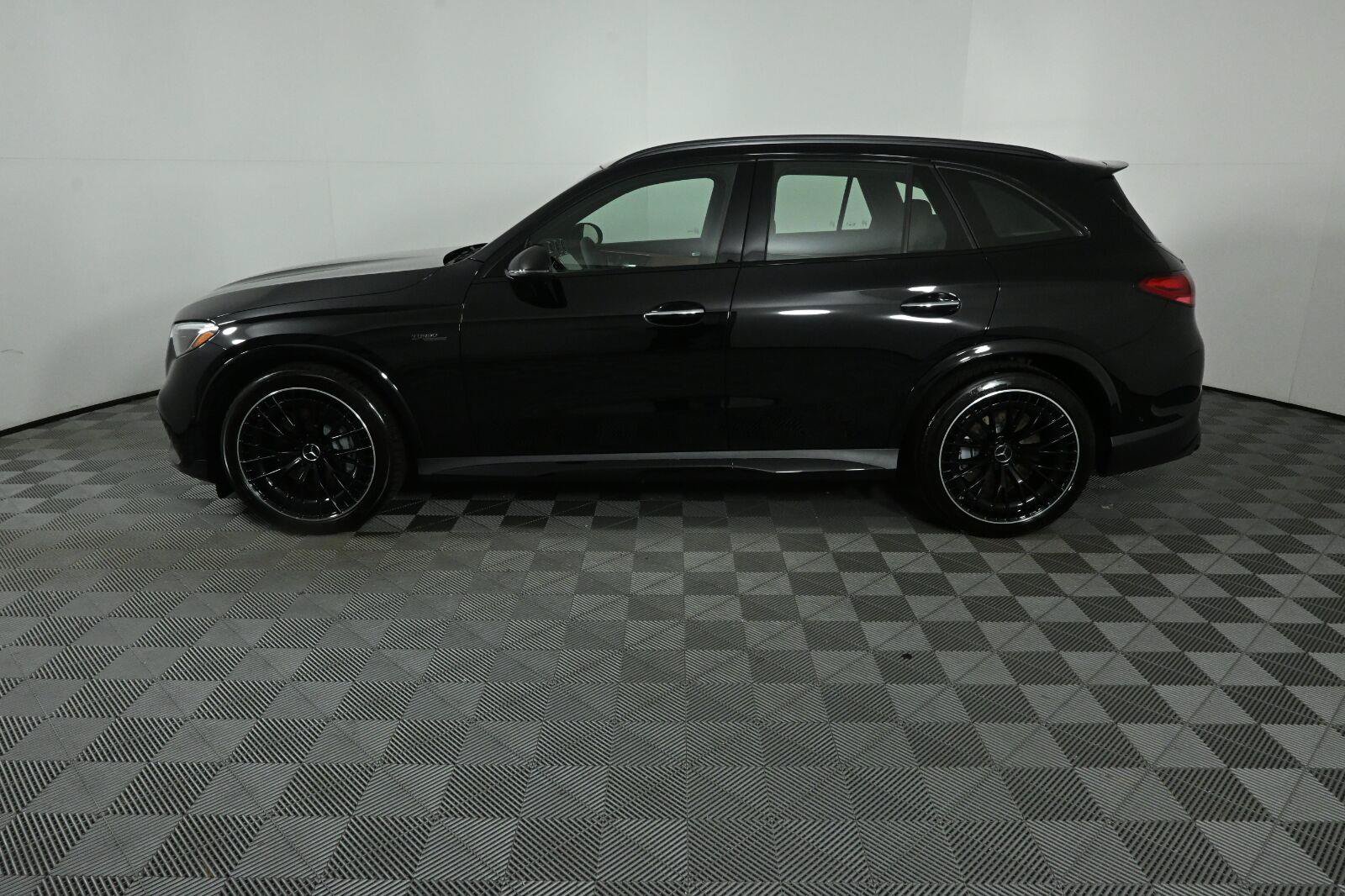 Certified 2026 Mercedes-Benz GLC 43 AMG 4MATIC image 3