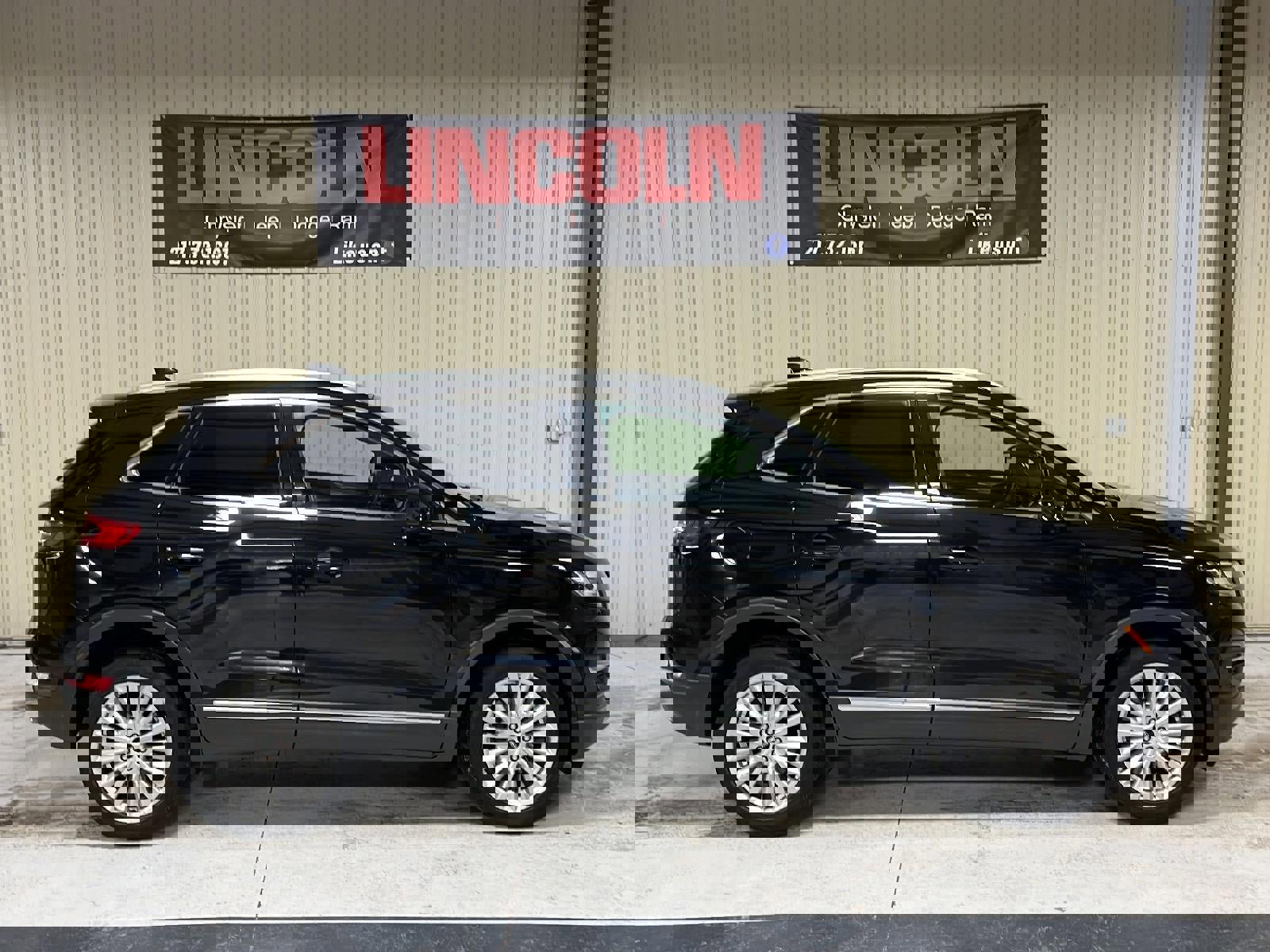 Used 2019 Lincoln MKC Premiere image 5