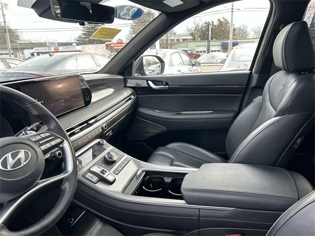 Used 2023 Hyundai Palisade Calligraphy image 24