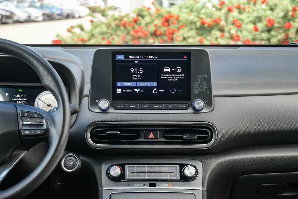 Used 2023 Hyundai Kona SE FWD image 13