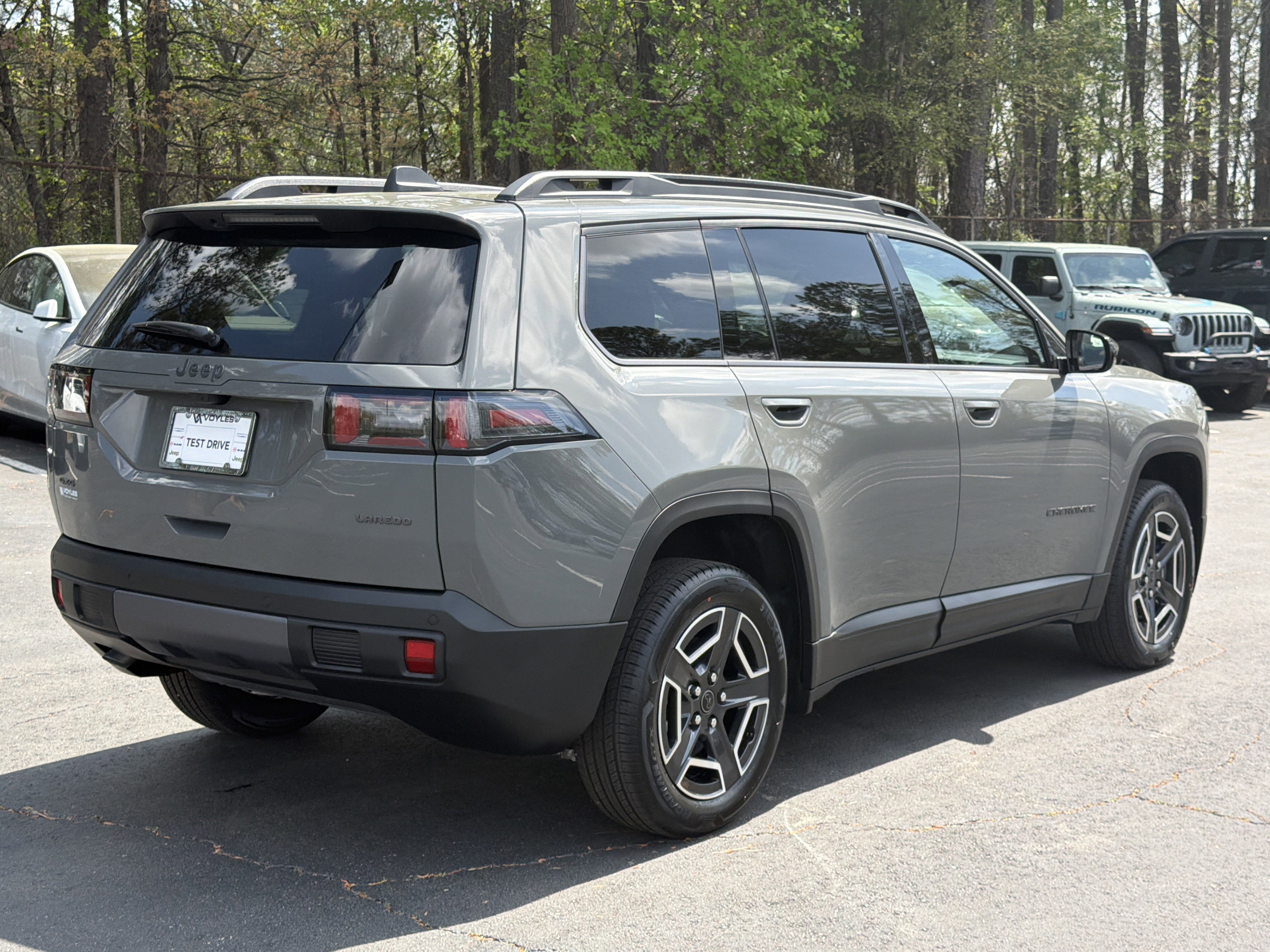 New 2026 Jeep Cherokee Laredo image 8