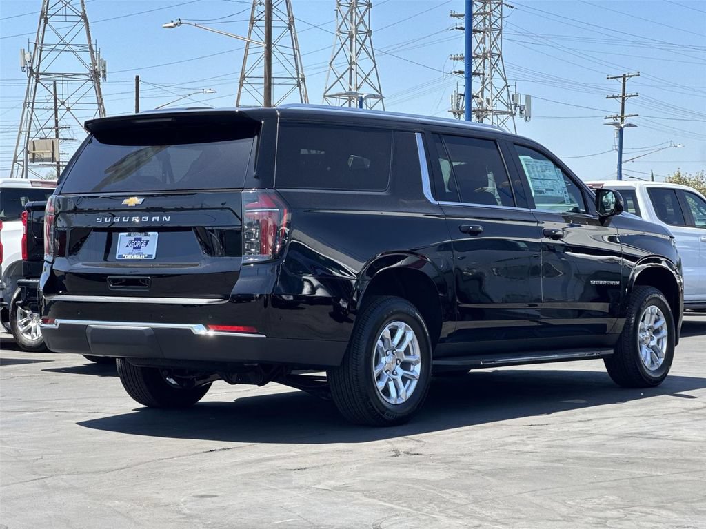New 2026 Chevrolet Suburban LS RWD image 5