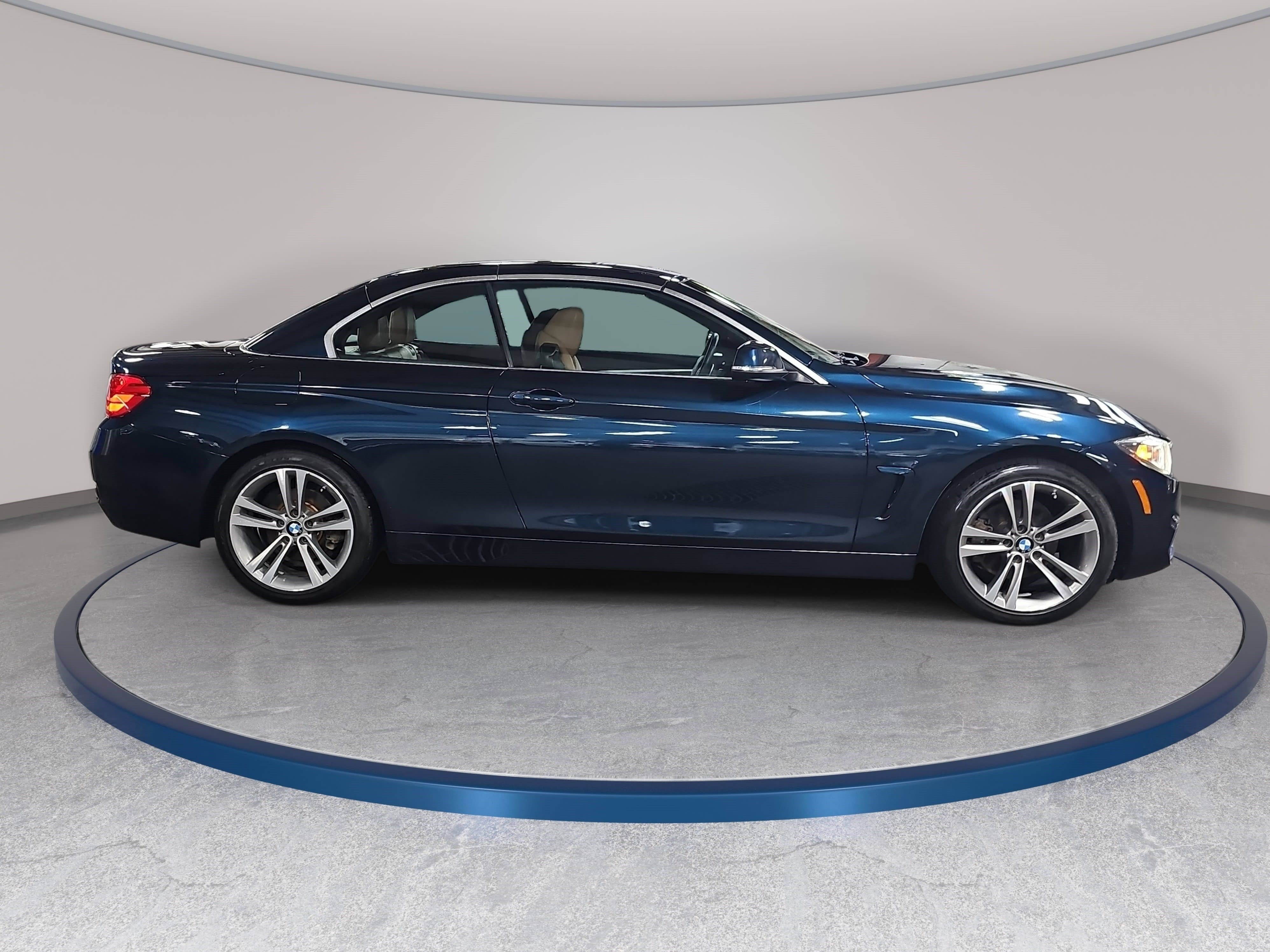 Used 2017 BMW 430i xDrive Convertible AWD/4WD image 4