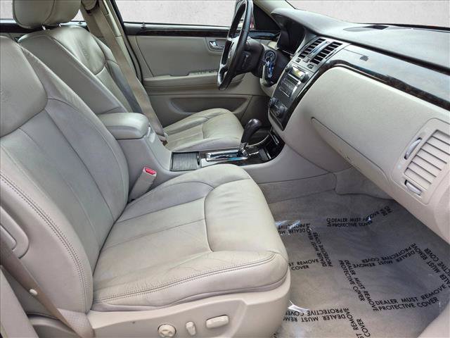 Used 2011 Cadillac DTS Luxury FWD image 23