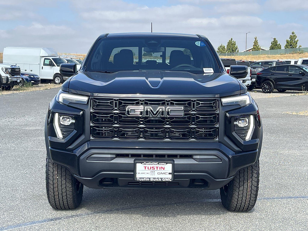 New 2026 GMC Canyon Elevation w/ LPO, Black Badging Package RWD image 8