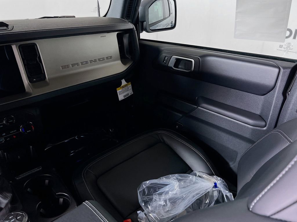 New 2025 Ford Bronco Outer Banks image 27
