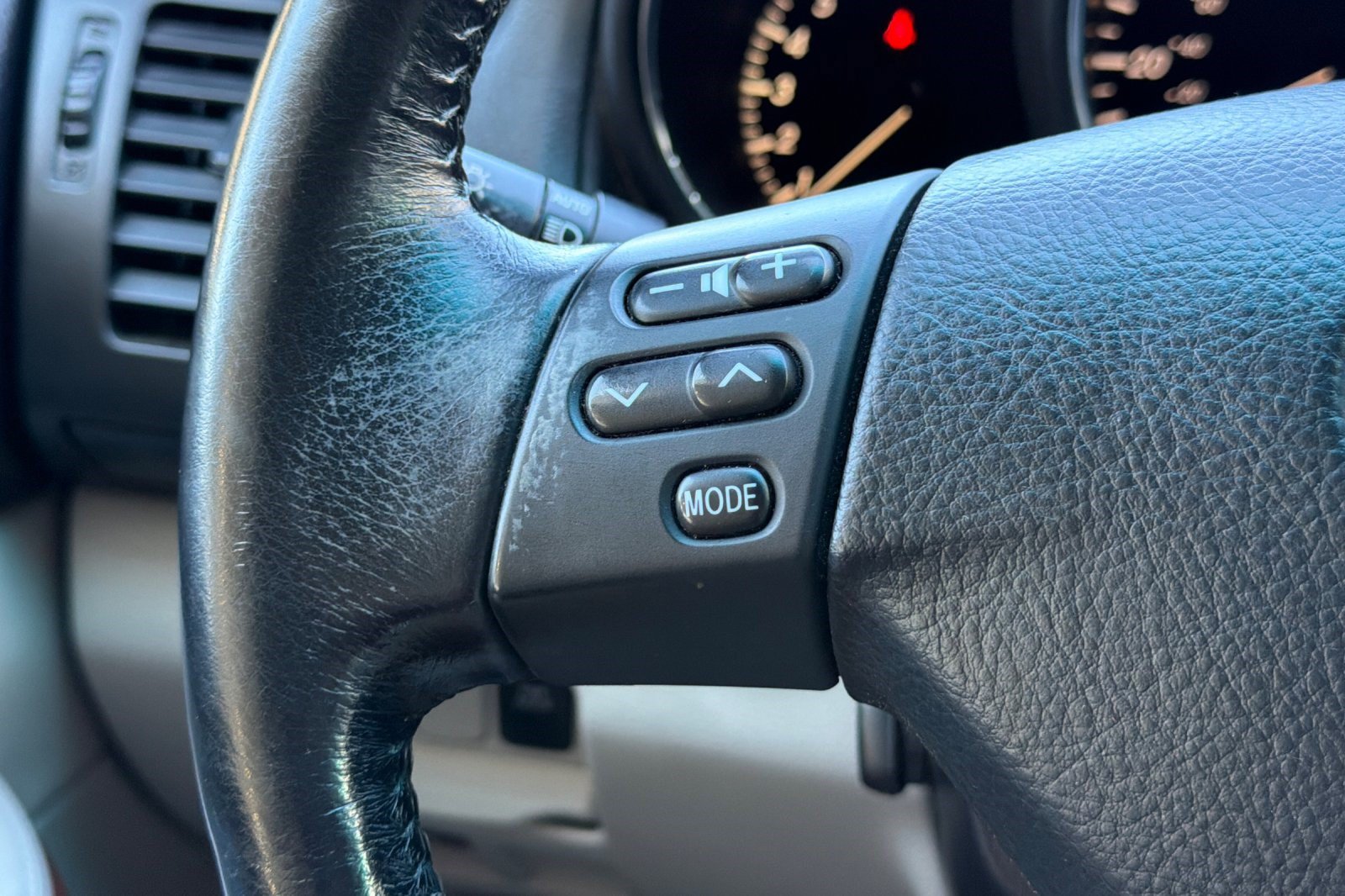 Used 2006 Lexus RX 330 FWD image 28