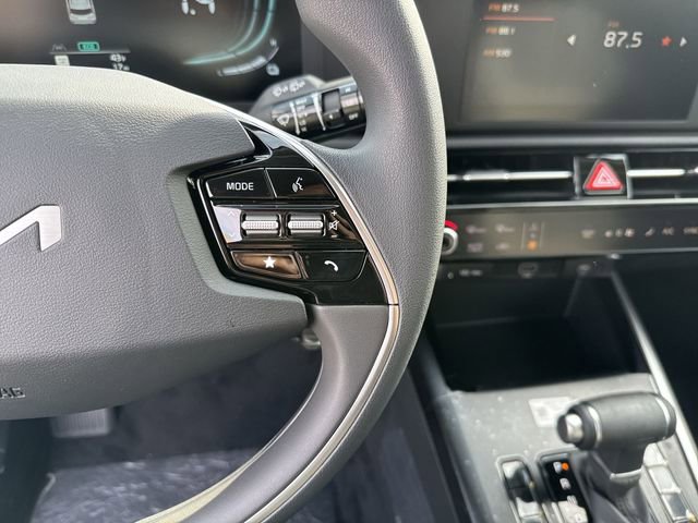 New 2026 Kia Niro LX image 12