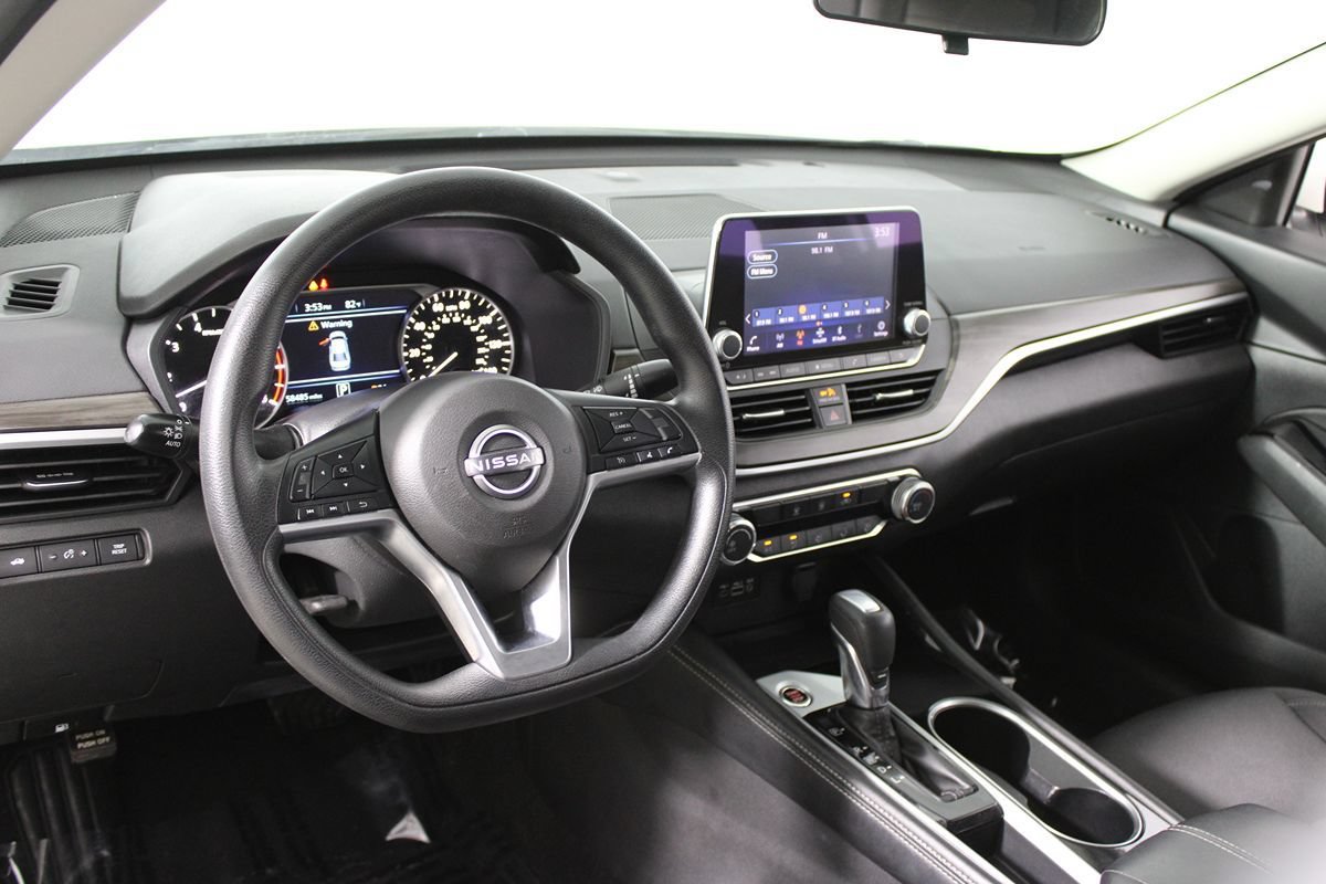 Used 2023 Nissan Altima 2.5 SV FWD image 25