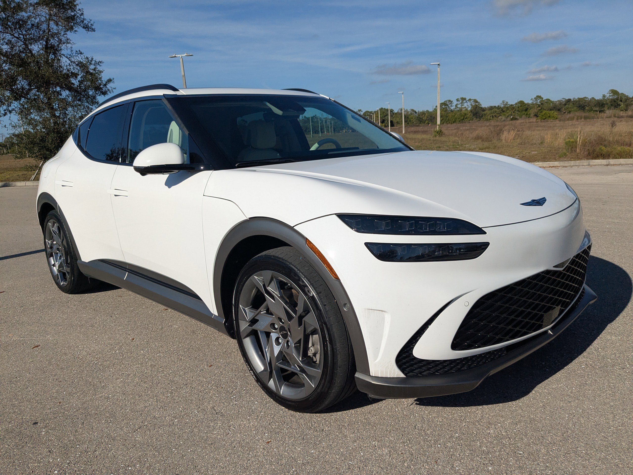 Used 2023 Genesis GV60 Performance image 2