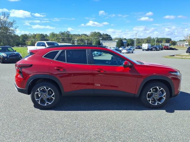 New 2026 Chevrolet Trax LT w/ Driver Confidence Package image 6