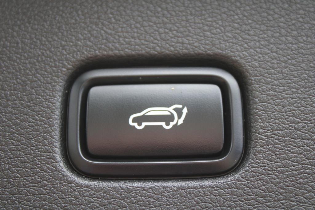 Used 2024 Kia Sportage SX image 11