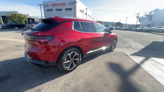 Used 2025 Chevrolet Equinox EV LT w/ Convenience Package image 8