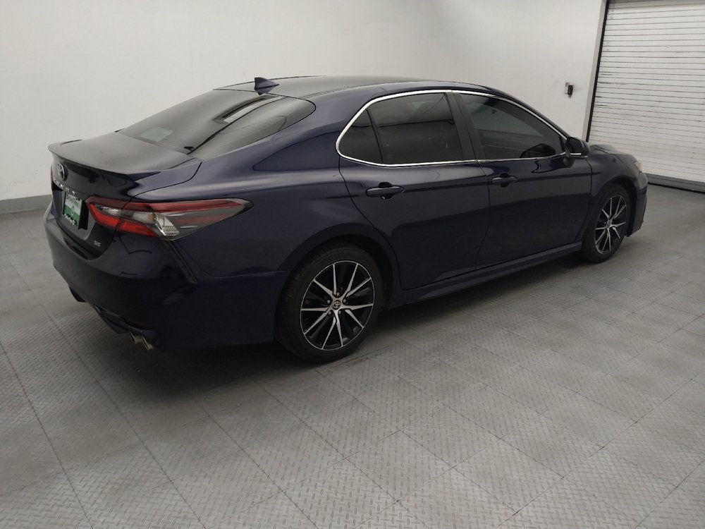 Used 2022 Toyota Camry SE FWD image 10