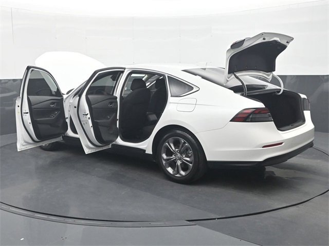 Used 2024 Honda Accord EX image 40