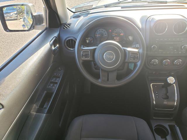 Used 2015 Jeep Patriot Sport w/ Power Value Group AWD/4WD image 16