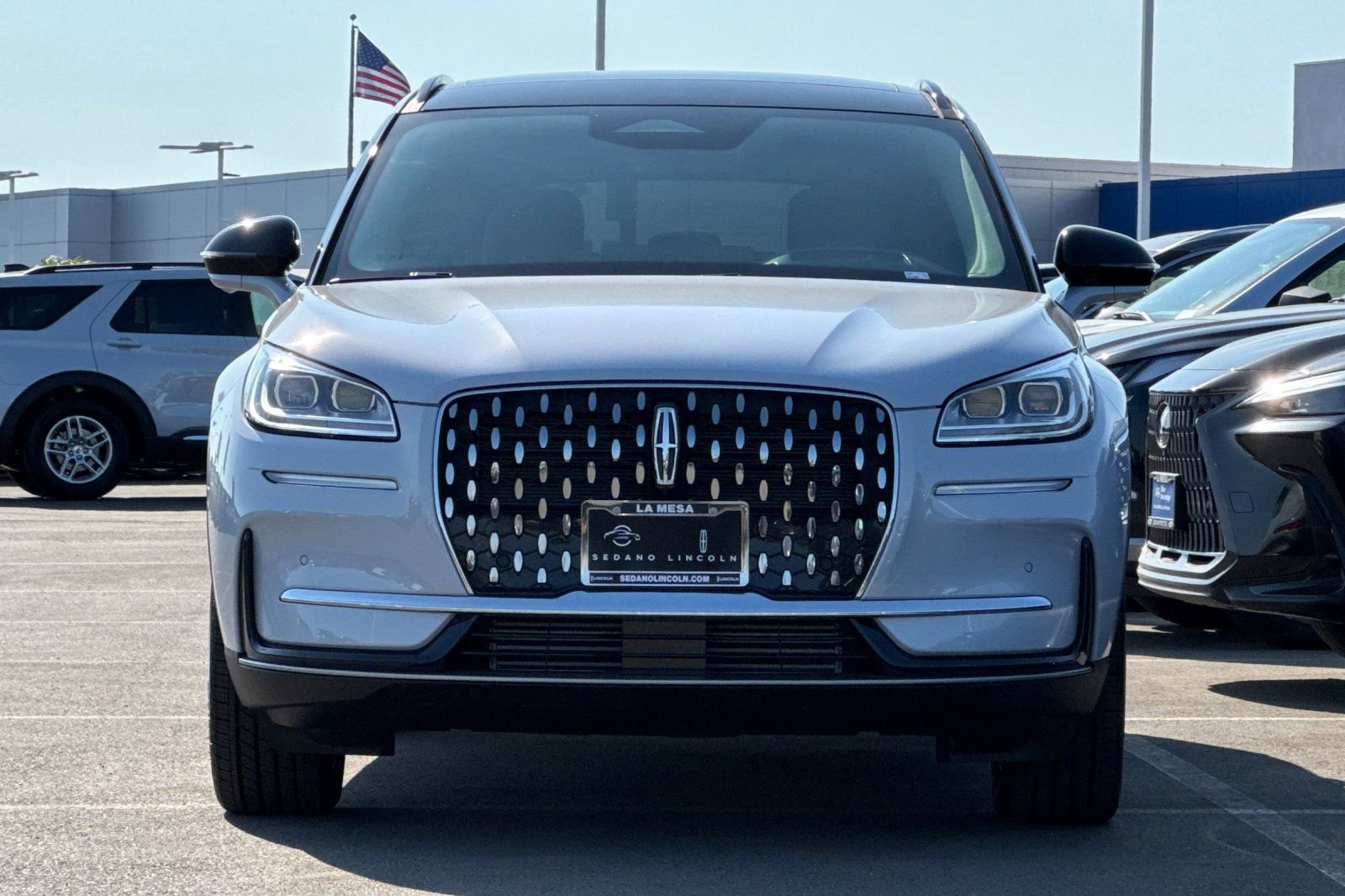 New 2025 Lincoln Corsair Reserve w/ Equipment Group 202A image 8