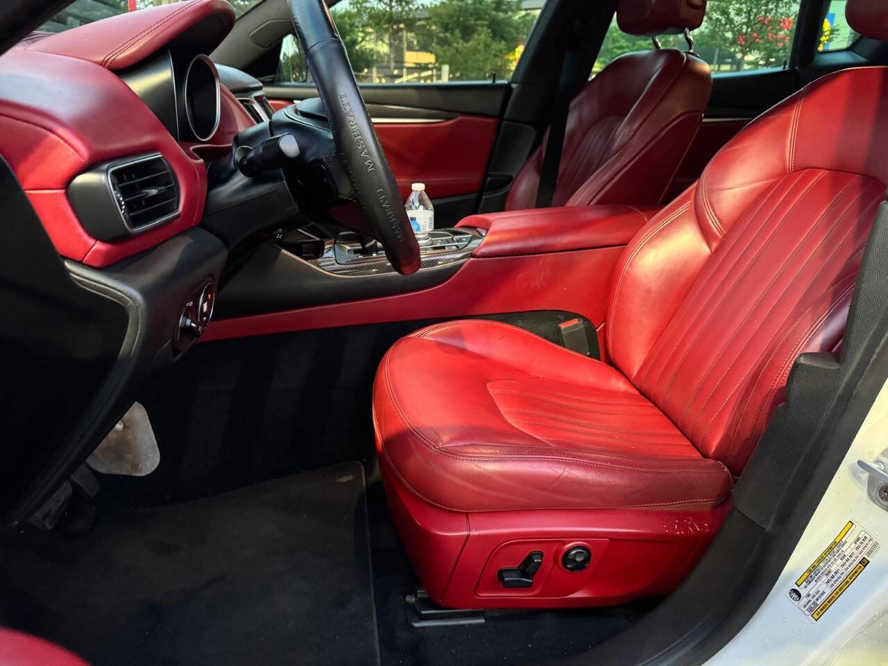 Used 2018 Maserati Levante image 33