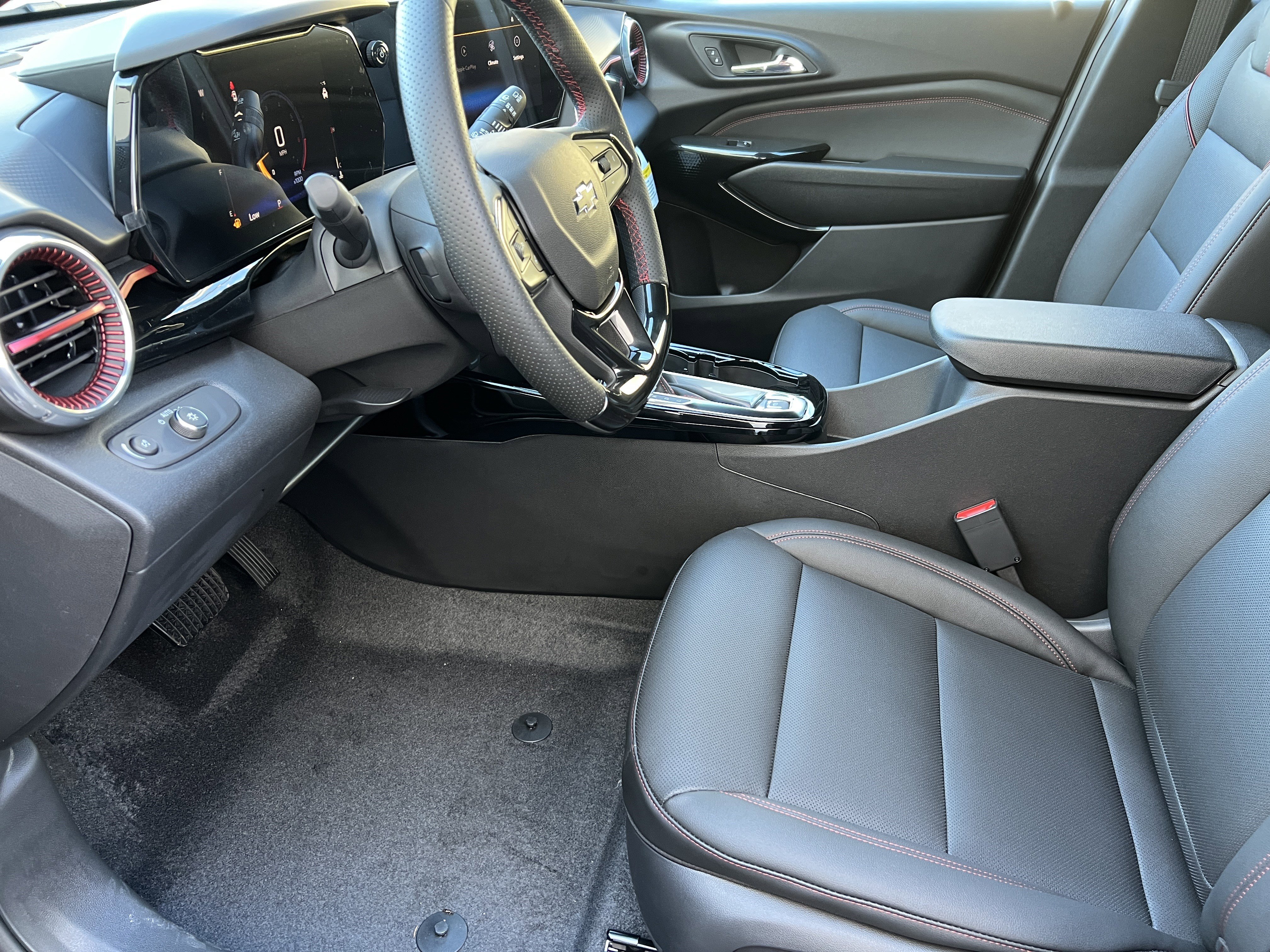 New 2026 Chevrolet Trax RS w/ Driver Confidence Package image 14