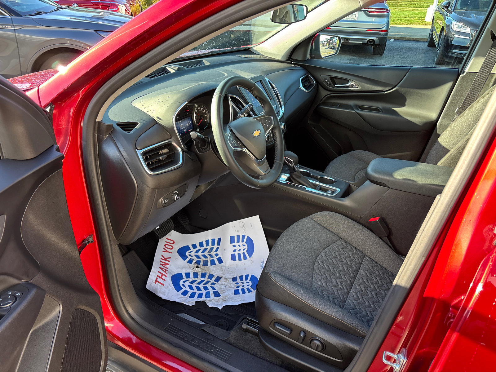 Used 2024 Chevrolet Equinox LT image 25