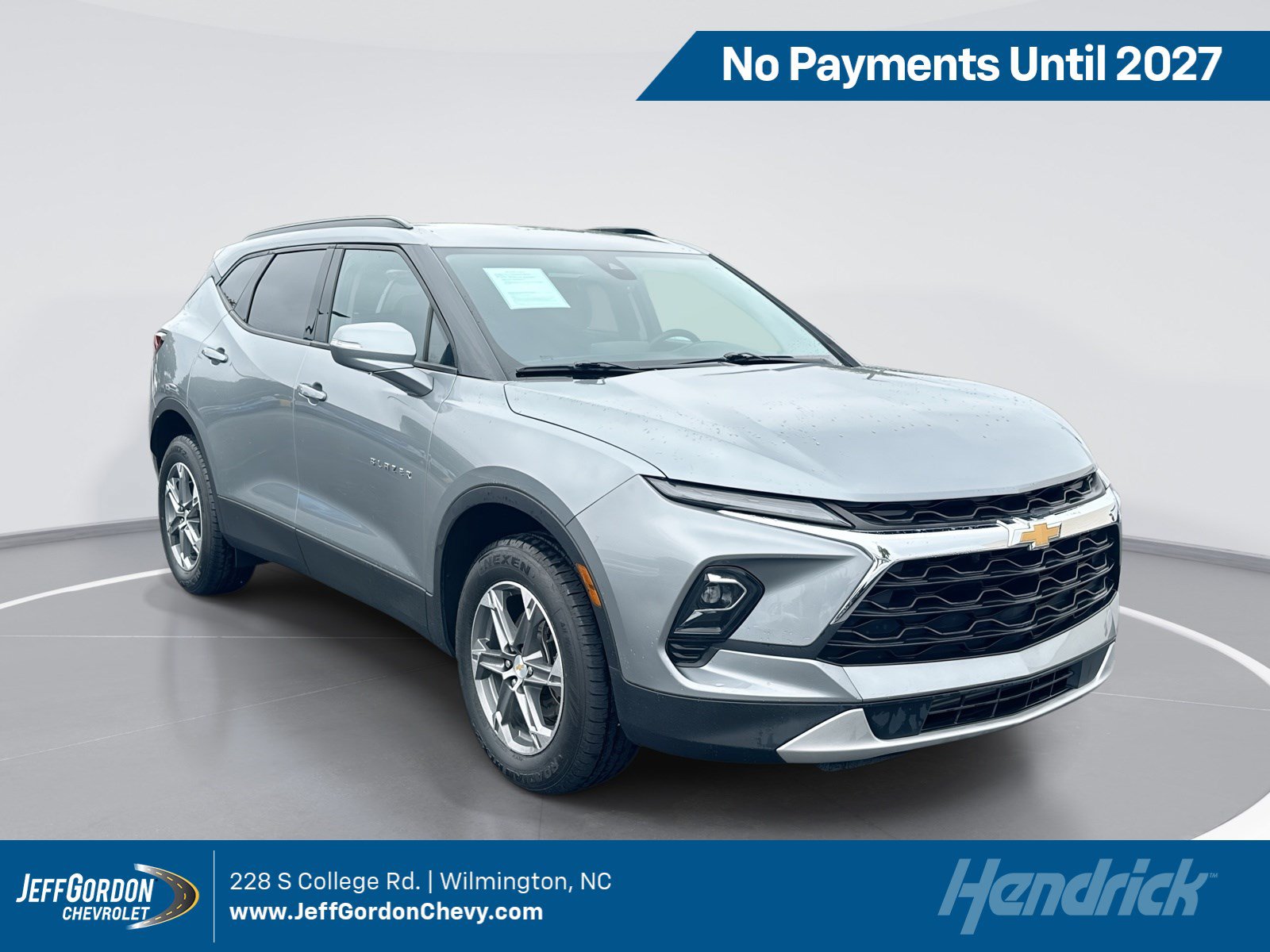 Used 2023 Chevrolet Blazer LT FWD image 1