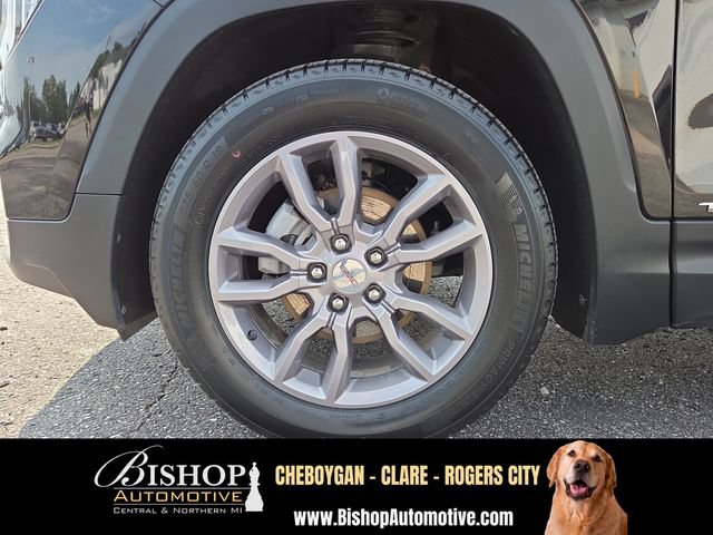 Used 2024 GMC Terrain SLT w/ LPO, Floor Liner Package AWD/4WD image 15