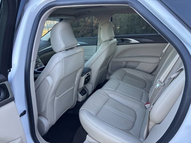 Used 2020 Lincoln MKZ Reserve w/ Monochromatic Package image 13