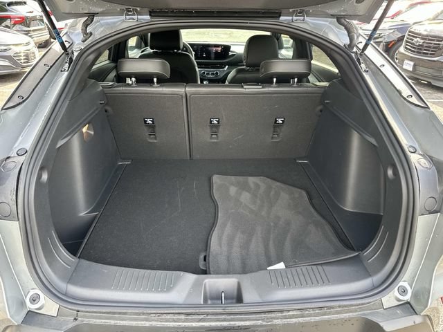 Used 2024 Buick Envista Preferred w/ Advanced Safety Package FWD image 16
