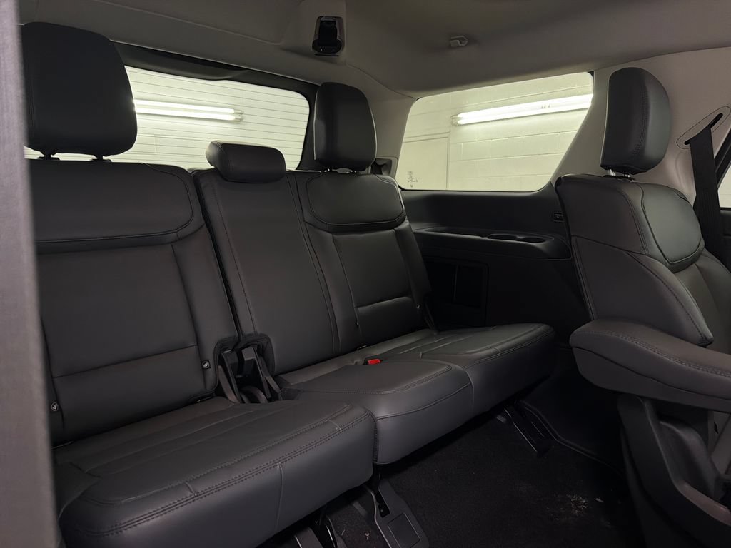 New 2027 Ford Expedition Active RWD image 30