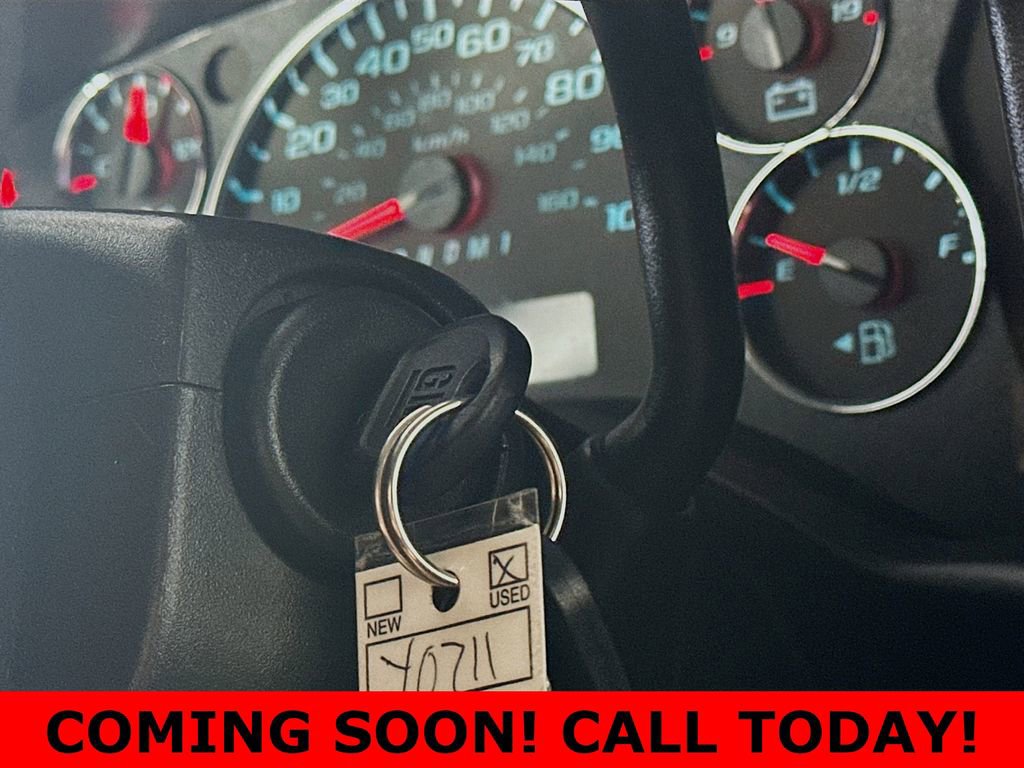 Used 2024 Chevrolet Express 2500 w/ Driver Convenience Package image 27
